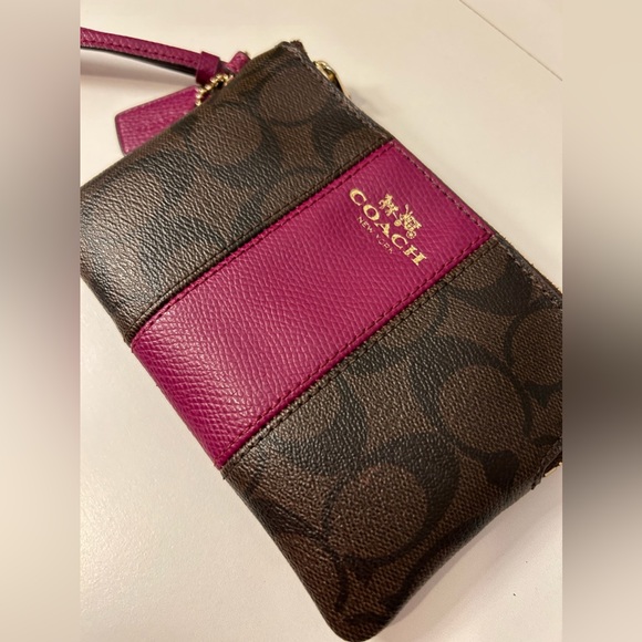 Authentic Coach Corner Zip Wristlet In Brown Signature Canvas with Magenta Strip - Picture 4 of 12